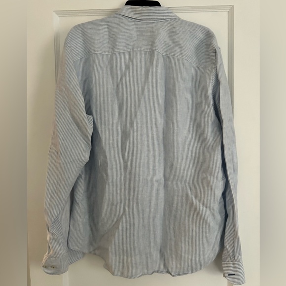 UNTUCKit Breckenridge Blue Striped Linen Wrinkle Free- Size  Large - Picture 2 of 3